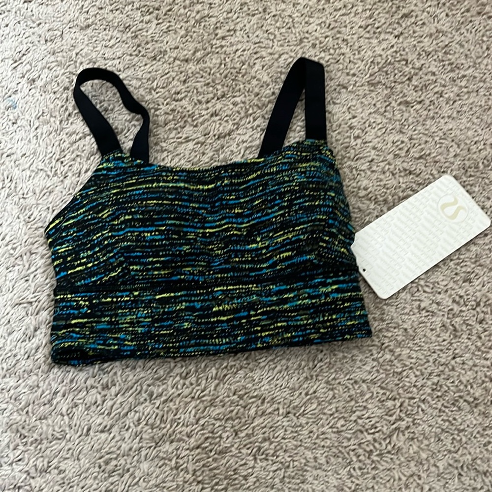 Lululemon sports bra